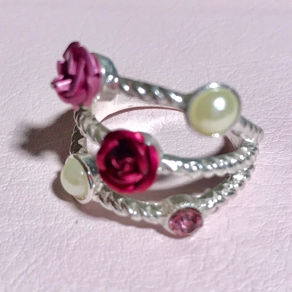 Roses Ring - Picture 3 of 3